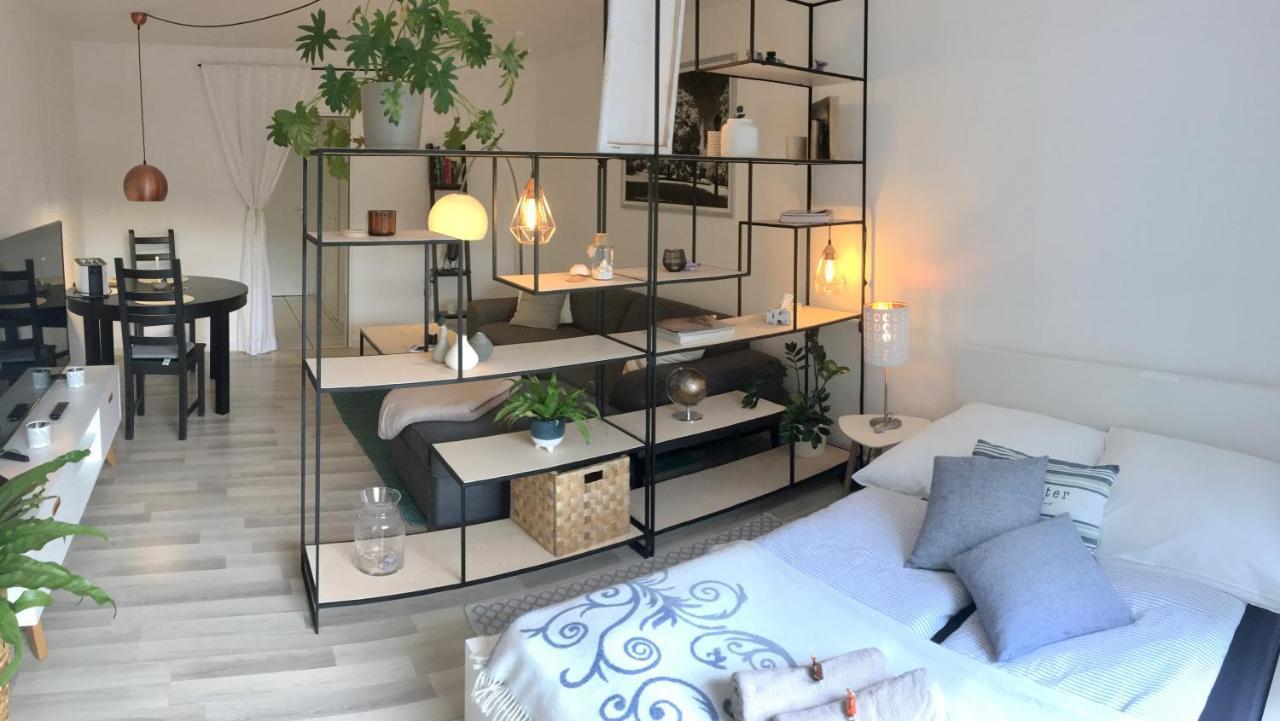 'Das Kleine Feine' - Ruhige, Helle Ferienwohnung Mit Parkplatz Und Balkon بفورتسهايم المظهر الخارجي الصورة