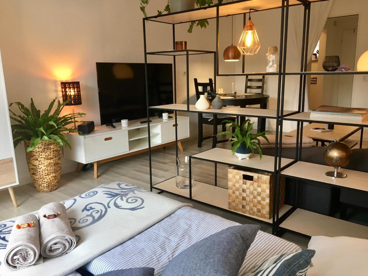 'Das Kleine Feine' - Ruhige, Helle Ferienwohnung Mit Parkplatz Und Balkon بفورتسهايم المظهر الخارجي الصورة